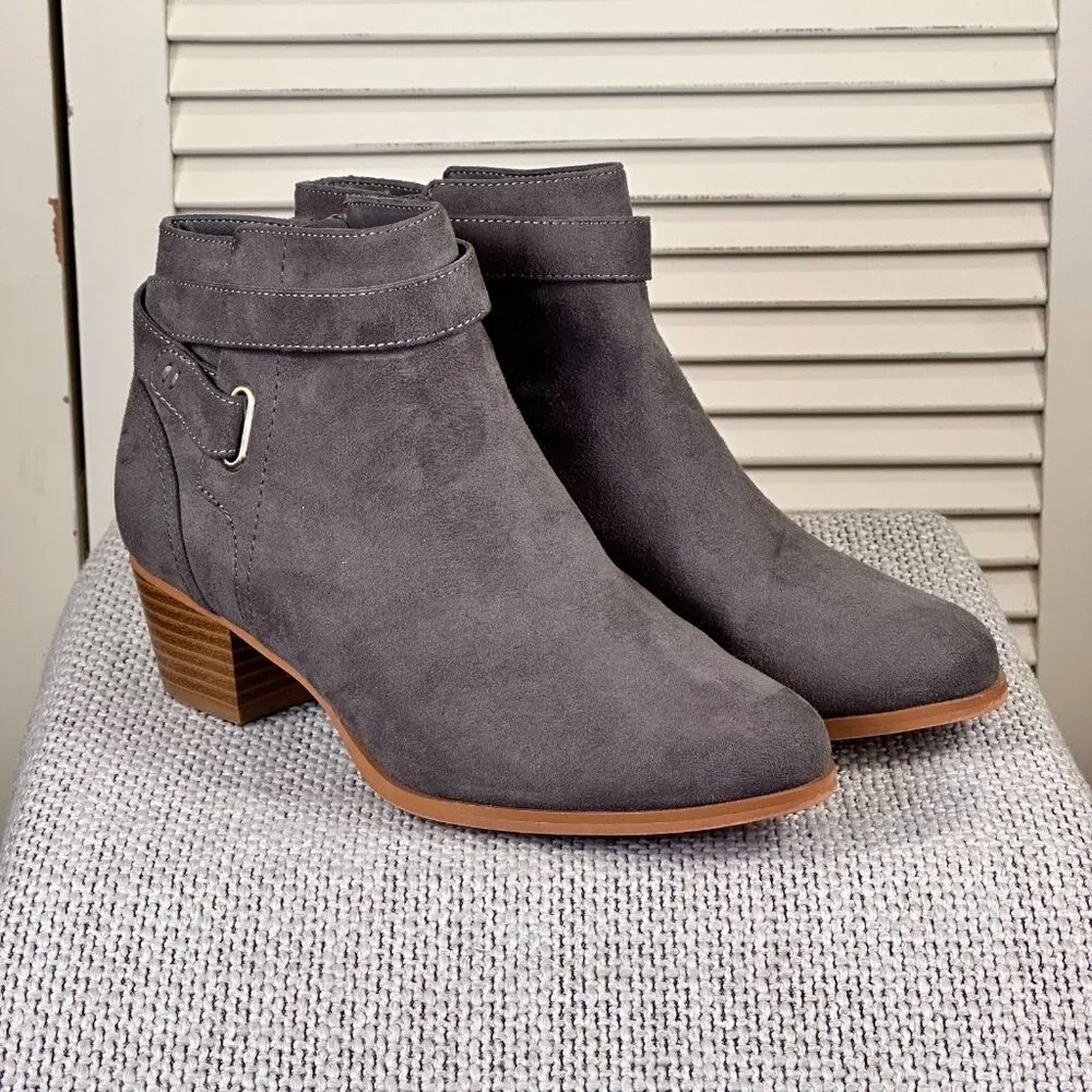 Giani‎ Bernini Oleesia Suede Gray Memory Foam Ankle Boot Bootie Women's Size 6.5